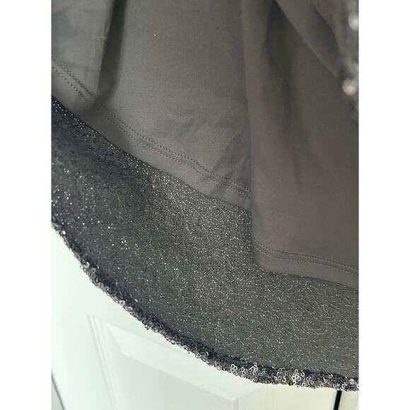 Torrid Size 1x Sequin Knee Length Miniskirt - Picture 9 of 9